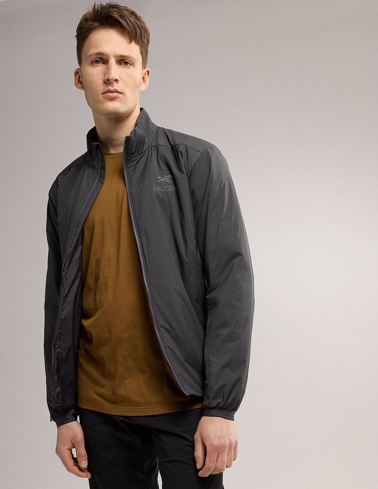 ARC'TERYX Atom jacket GRAPHITE Sサイズ※汚れ有 Arc'teryx Atom Jacket voor heren Koop je bij Ronald Adventure Shop